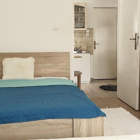 Napfeny Apartmanhaz Балатонберийнь Екстер'єр фото